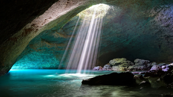 蓝洞（塔纳岛）