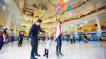 吉隆坡双威金字塔溜冰场