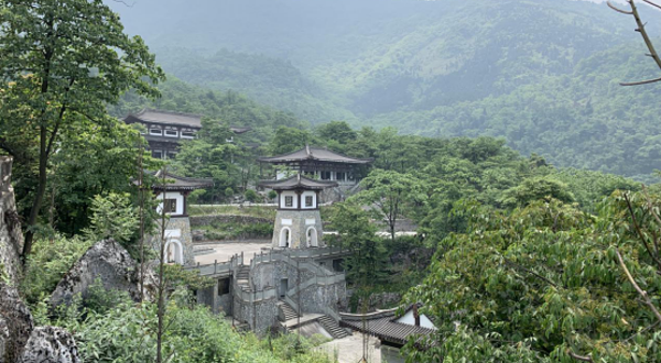 美女峰石林景区
