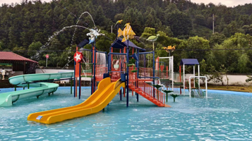 石台硒海浪水上乐园