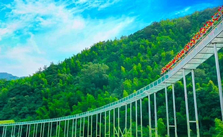 三爪仑高空玻璃漂流