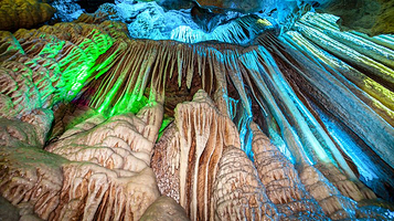 丰都雪玉洞景区