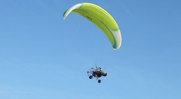 清水湾灯塔滑翔伞飞行营地