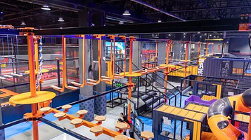 飞吧潮玩运动蹦床游乐场