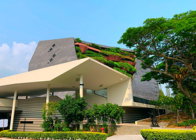 新加坡国立大学