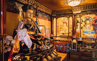 直贡噶举西方三怙主殿