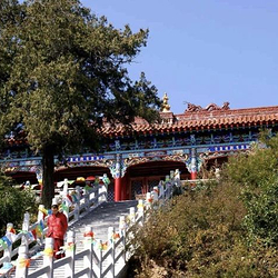 海棠山风景区-海棠山普安寺