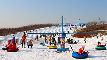 宝相金街滑雪场