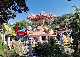 加达云霄乐园度假村