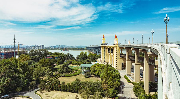 大桥公园