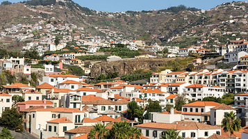 卡马拉－德洛布什