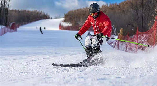 吉雪滑雪场