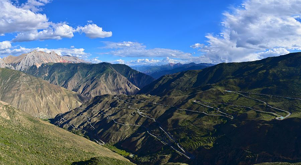 业拉山九十九道拐