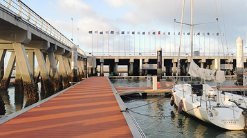 大鱼海钓游艇码头俱乐部