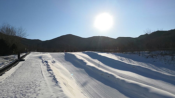 何家沟欢乐雪世界