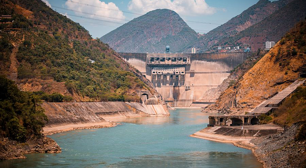 二滩水电站观景台