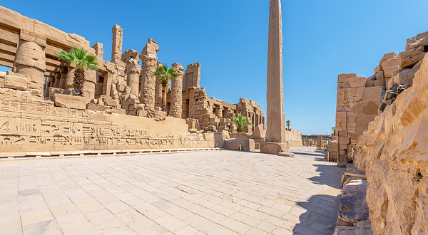 底比斯古城及其墓地