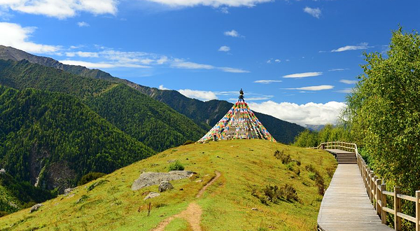 四姑娘山海子沟风景区