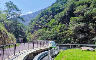 三爪仑虎啸峡景区