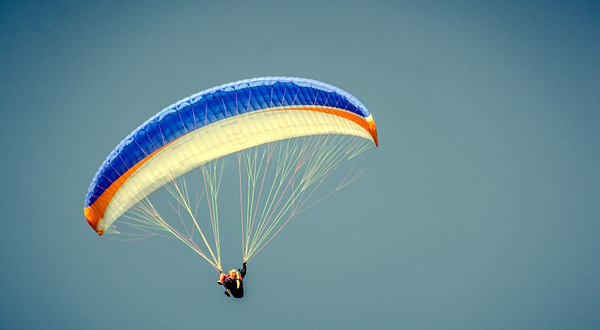 荆门圣境山滑翔伞俱乐部