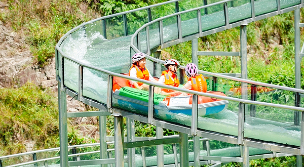 正江山峡谷漂流