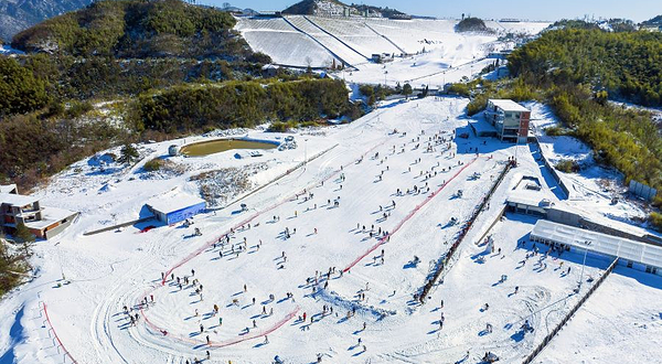 江南天池滑雪场