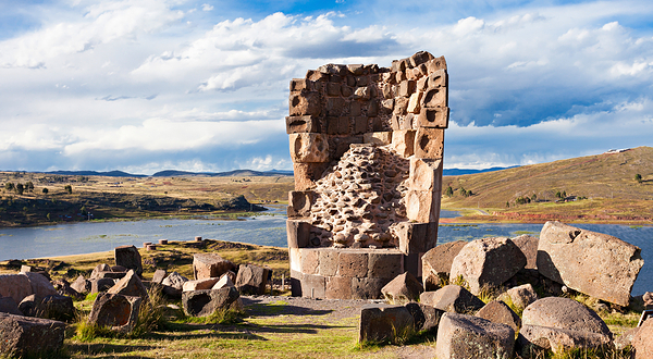 Sillustani葬礼塔群遗址