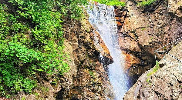 玉龙溪大峡谷风景区