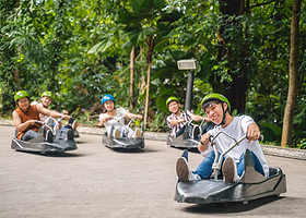 新加坡天际线斜坡滑车