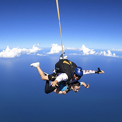 博鳌海上跳伞基地