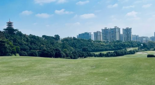 东莞凤凰山高尔夫球场