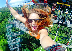 AJ Hackett圣淘沙蹦极跳中心