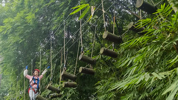 极限丛林户外探险露营基地