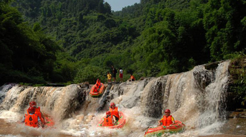 佛影峡漂流景区-陡溪谷溯溪
