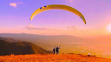 云端飞行滑翔伞基地