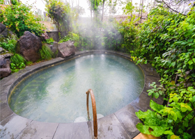 长白山聚龙火山温泉