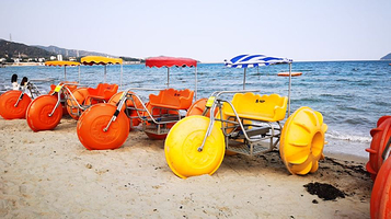 较场尾冲浪者游艇会