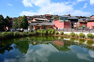 迤沙拉民族文化村