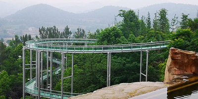 太乙仙山空中漂流