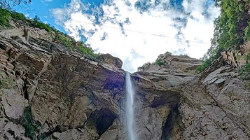 清凉谷千尺珍珠瀑