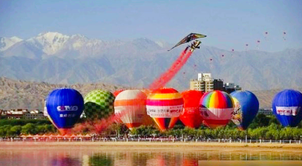 嘉峪关滑翔基地