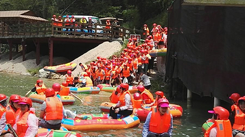 八乡山大峡谷漂流