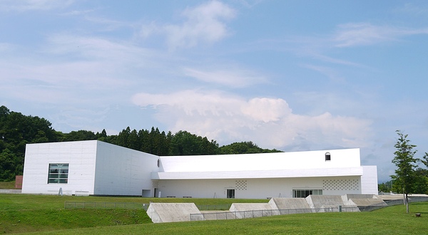 青森县立美术馆