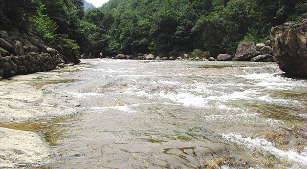 武夷山泰平洋水上广场