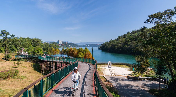 日月潭环潭自行车道