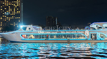 优尼克号夜游湄南河