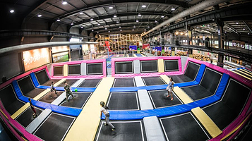 红松果运动中心