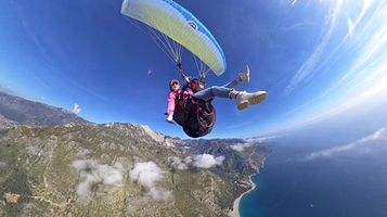 龙发山滑翔伞飞行营地