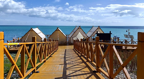 青海湖东格尔观景台