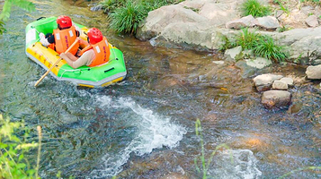 安吉公主山峡谷漂流